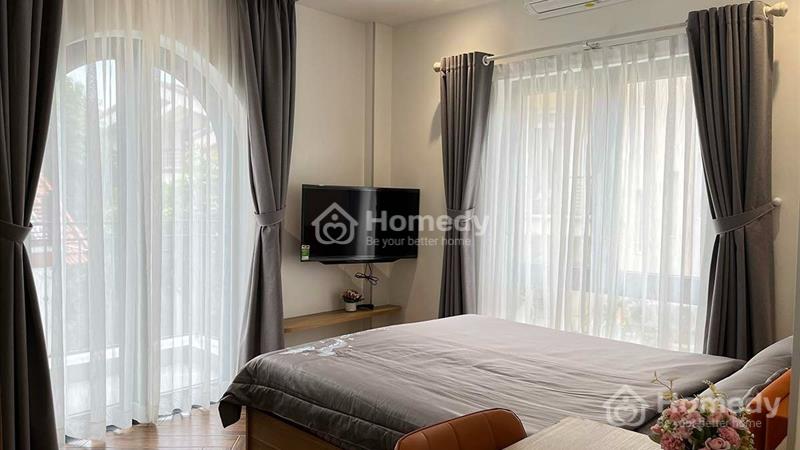 Cho thuê căn hộ dịch vụ ban công cao cấp Quận 1 - TP Hồ Chí Minh. - Ảnh 1