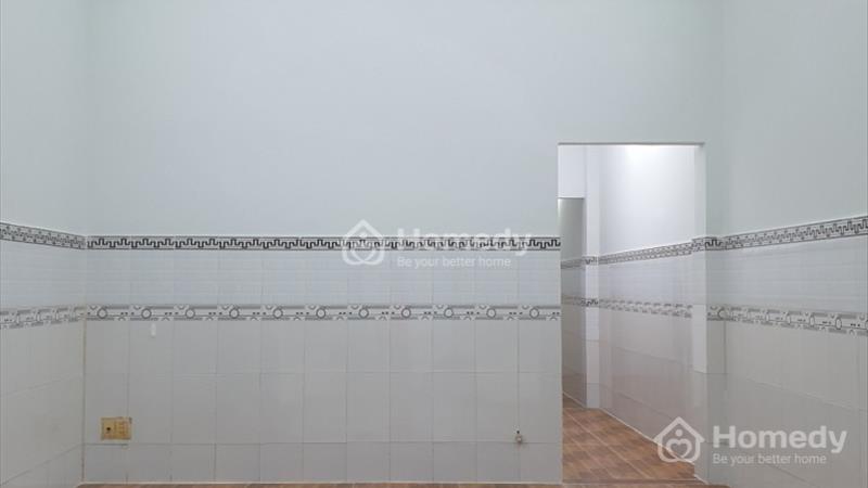 Nhà đúc lửng 4x14m, 3PN gần Ngã 5 hướng ra Chợ Đầu Mối Hóc Môn. SHR - Ảnh 1