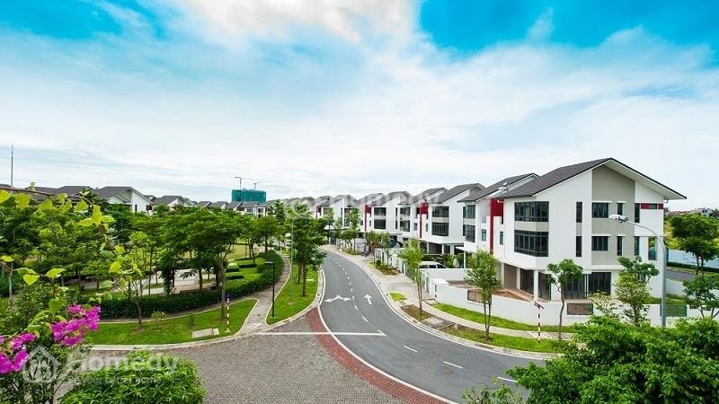 Bán căn liền kề botanic 119m2 full đồ có thang máy vị trí đẹp ngay cổng vào LH 0977699855 - Ảnh 1