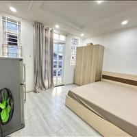 Cho thuê căn hộ mini full nội thất, ban công ngay Hàng Xanh