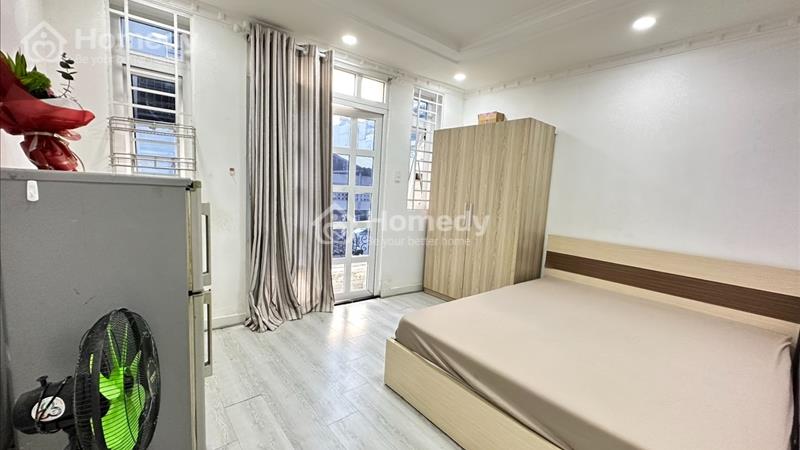 Cho thuê căn hộ mini full nội thất, ban công ngay Hàng Xanh - Ảnh 1
