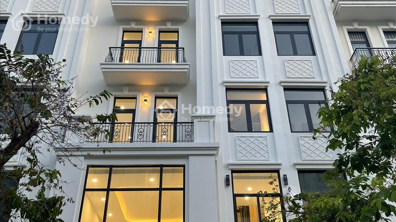Nhà phố Vinhomes quận 9 đã hoàn thiện, giá cho thuê 15tr/tháng, có máy lạnh - Ảnh 4