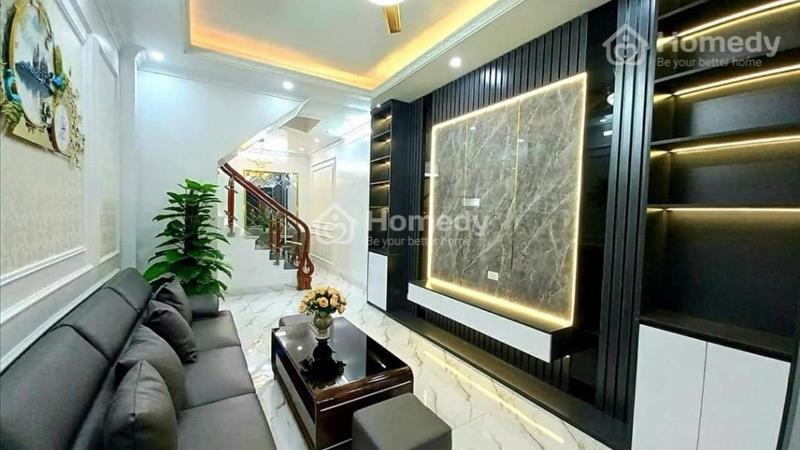 Nhà mới đón Tết, trên 4 tỷ nhà 35m2 sát mặt Phố, gần chợ , tiện ích - Ảnh 1