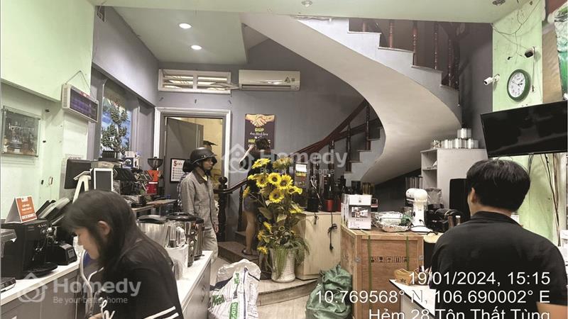 Nhà ở 82,5m2, 1 trệt 2 lầu + sân thượng - Hẻm 150 Nguyễn Trãi Q1 - Ảnh 1