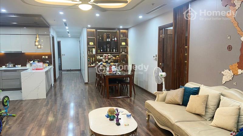 Bán gấp căn 134,6m2 CC cao cấp The Legacy số 10 Lê Văn Thiêm giá 6,x tỷ. Full đồ - Ảnh 2