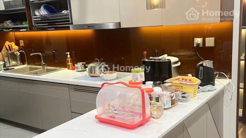 Bán gấp căn 134,6m2 CC cao cấp The Legacy số 10 Lê Văn Thiêm giá 6,x tỷ. Full đồ - Ảnh 3