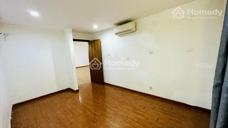 Thuê ngay căn hộ chung cư Chung Cư 170 Đê La Thành, 3 phòng ngủ, 150 m2 , giá 16 tr/tháng - Ảnh 3