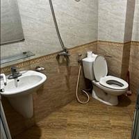 Nhà riêng Xuân La 40m2, có 4p ngủ, 4wc, có đh, nl, ưu tiên ở Gia Đình, Nhóm, KD Online