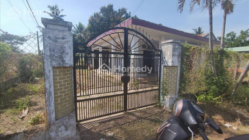 Bán nhà đất 18.5x16m ngã tư gần chợ Long Hải, THPT Nguyễn Chí Thanh, TX. Hòa Thành, Tây Ninh - Ảnh 1