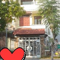 Nhà 3 tầng, Dương Đình Nghệ. Cách biển 300m. Giá rẻ nhất