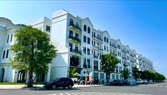 Cho thuê nhà phố 126m2(7x18m) 5 tầg tại Vinhomes Quận 9.Thích hợp mở văn phòg cty, Spa, KD đa ngành - Ảnh 1
