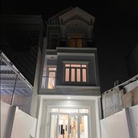 Nhà 3 Tầng mặt tiền Kinh Doanh đường 102 Lã Xuân Oai - 134m2 ngang 5m - Hoàn công - Giá 9Tỷ