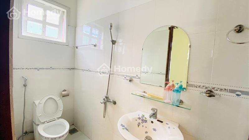 Chính chủ cho thuê Villa Đà Lạt, cách chợ đêm 2km,5PN,7WC,sân vườn rộng rãi, có chỗ đậu o tô - Ảnh 7
