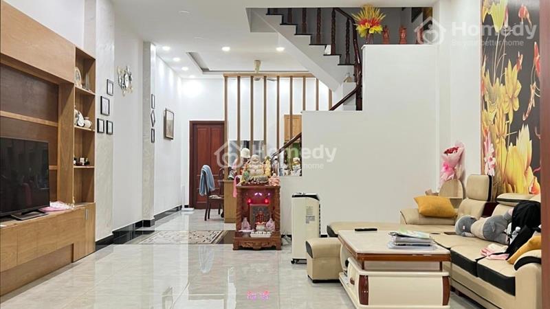 KDTL bán nhà Huỳnh Mẫn Đạt, Q5, 60m2/890tr gần chợ CĐ Kinh Tế Đối Ngoại - LH Trân - Ảnh 1
