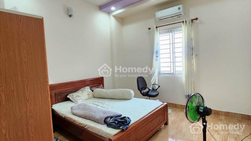 Nhà hướng Đông Nam, sân để 2 xe hơi, vị trí phong thủy tốt. - Ảnh 12