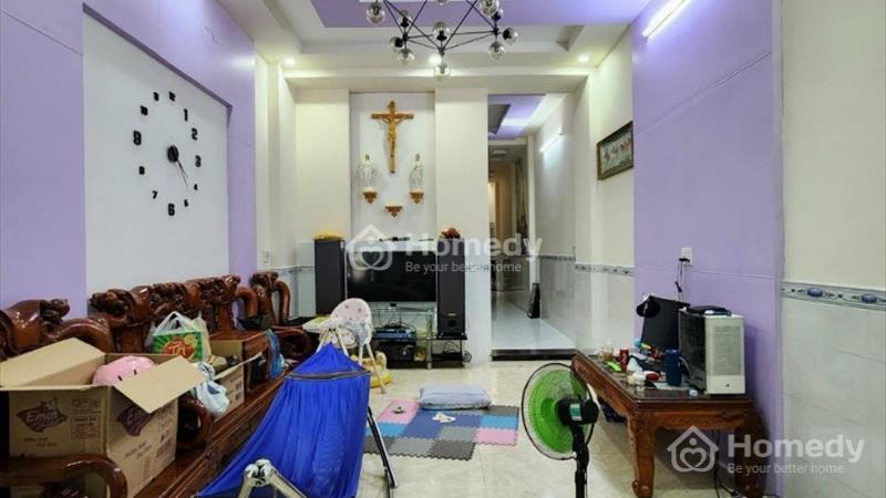 Nhà hướng Đông Nam, sân để 2 xe hơi, vị trí phong thủy tốt. - Ảnh 16
