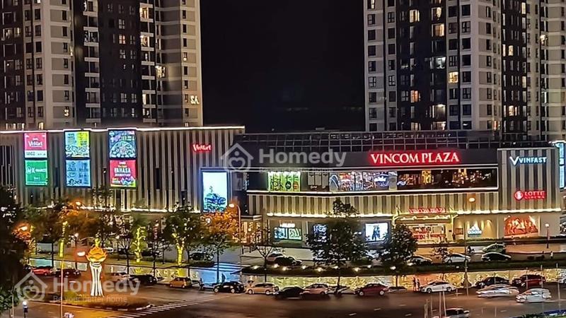 Bán căn Vinhomes 2 ngủ view ngã 6 siêu đẹp nội thất xịn sò đang cho thuê 18 tr - Ảnh 1