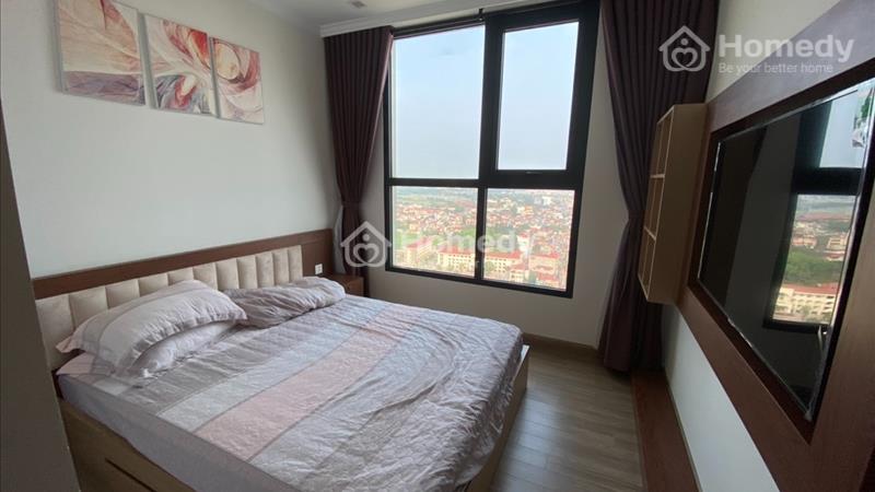 Bán căn Vinhomes 2 ngủ view ngã 6 siêu đẹp nội thất xịn sò đang cho thuê 18 tr - Ảnh 4