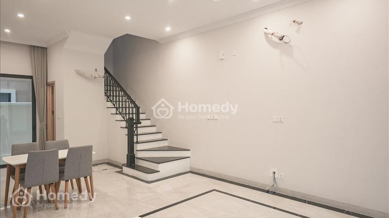 Thuê biệt thự vinhomes giá chỉ bằng căn 2pn chung cư - Ảnh 1