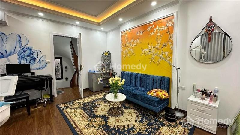 Bán nhà Quan Hoa 5Tx36m2 đẹp, full nội thất ở ngay, 3 PN, ngõ nông, thoáng cách ô tô 30m - Ảnh 3