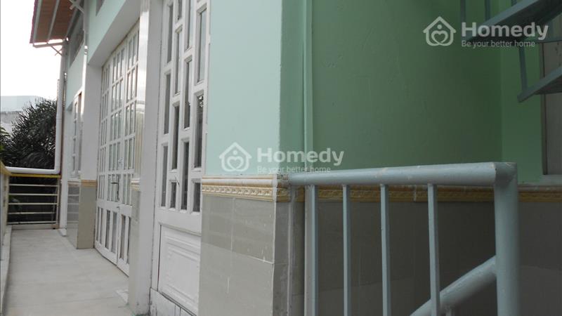 Nhà ở lầu 1 có nội thất gần LOTTE Mart quận 7 cho thuê - Ảnh 2