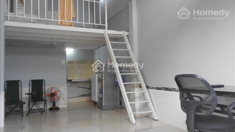 Nhà ở lầu 1 có nội thất gần LOTTE Mart quận 7 cho thuê - Ảnh 5