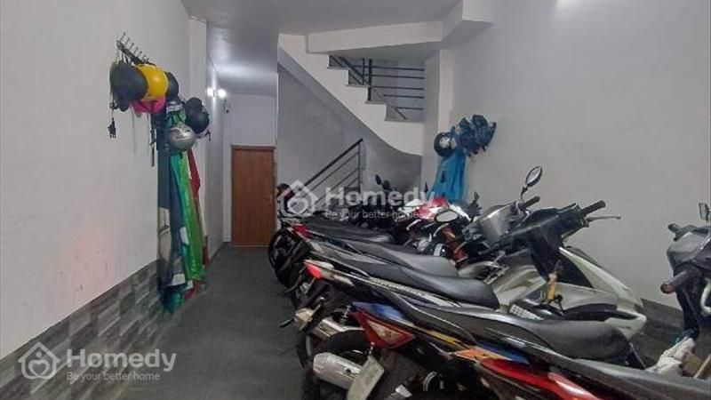 Bán nhà Phố Doãn Kế Thiện 45m2 chỉ gần 8 tỷ có thang máy. - Ảnh 2