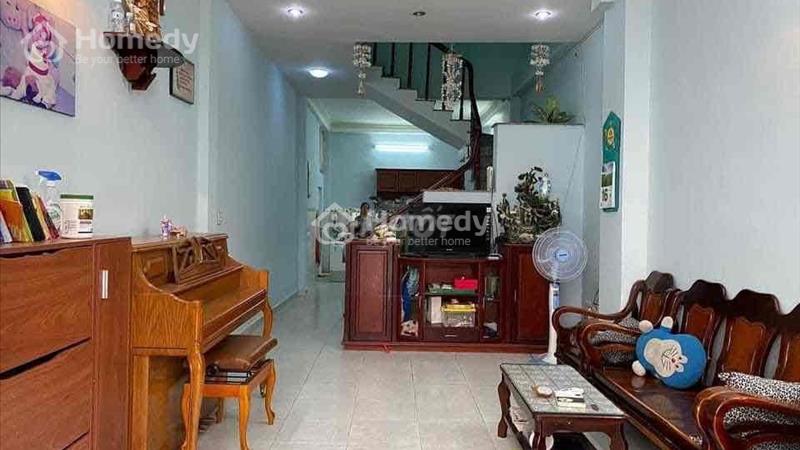 Bán nhà đường Hoàng Diệu 2-Thủ Đức, 61.4m2, 1 tỷ 2, sổ hồng riêng, gần trường đại học ngân hàng - Ảnh 1