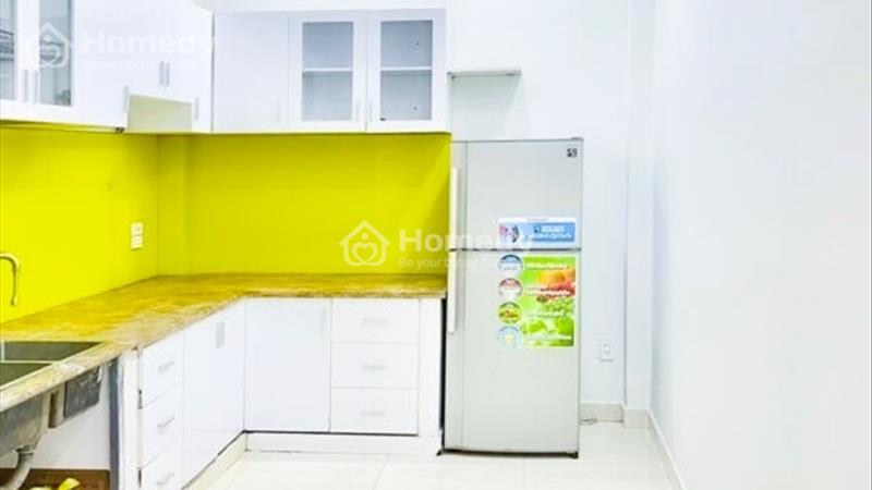 Giảm gần 800tr- Bán gấp nhà Thích Quảng Đức, Phú Nhuận, 2 lầu, 5PN. Nhà mới vào ở ngay, bán gấp. - Ảnh 3