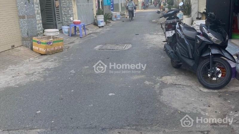 Nhà chính chủ cần bán gấp, nhà hẻm xe hơi ra vào thoải mái - Ảnh 1