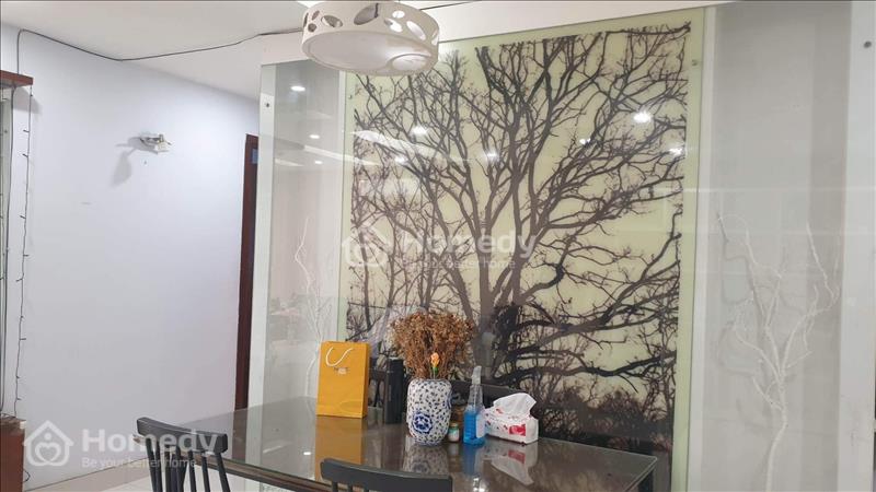 Chính chủ cần bán căn hộ 312 Lạc Long Quân 70m2, 2PN, 2WC, căn góc, SH lâu dài. Giá thật: 2.4 tỷ TL - Ảnh 2