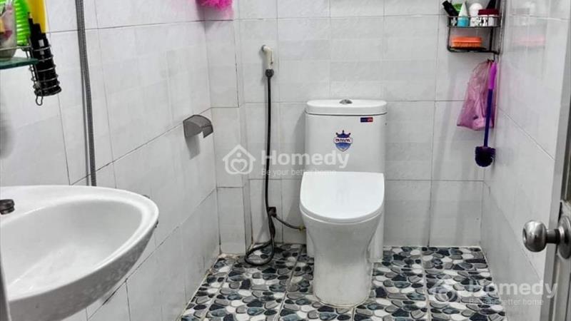 Nhà xây dựng chắc chắn, mặt tiền 5m, đường xe tải 5m . - Ảnh 8