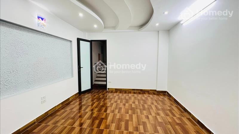 Nhà 5 tầng x 35 m2, phố Hoàng Mai - Trương Định, cách 2 ngà ba gác đỗ, 40m ra phố. - Ảnh 3