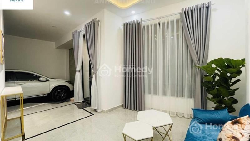 Nhà mới xây 1 trệt 2 lầu sân thượng ngay chợ thủ đức ngang 8m - Ảnh 1