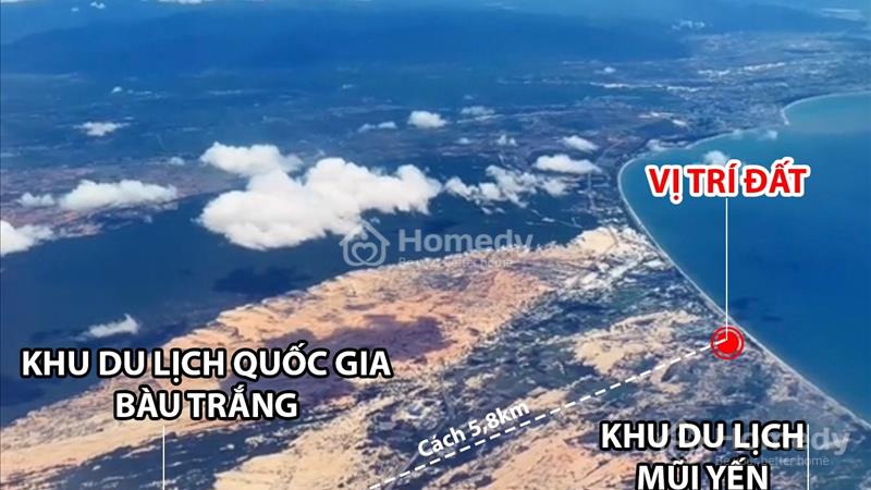 Bán 1,260m2 đất cách biển 300m mặt tiền dài 48m sổ sẵn khu dân cư trường học cách 600m - Ảnh 1