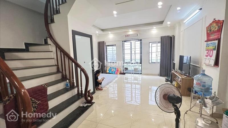 Bán nhà riêng phố Minh Khai 40m2 x 5 tầng , giá 5.5 tỷ, xe ba gác đỗ cửa, 50m ra bãi gửi xe ô tô. - Ảnh 2