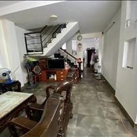 Mặt tiền gần nguyễn sơn - 5 tầng có hầm - 7.9 tỷ -tl