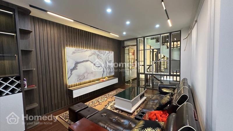 Bán nhà lạc long quân, nhà đẹp full nội thất đắt tiền, ngõ rộng, 45m2, 5 tầng, 7.5 tỷ - Ảnh 3