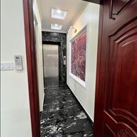 Bán nhà 5 tầng - thang máy - lô góc 2 mặt thoáng vĩnh viễn - oto đỗ cổng