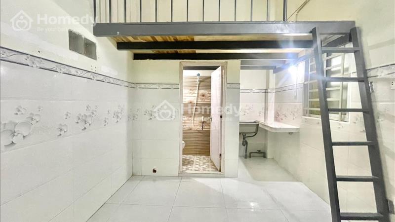 Phòng có gác sẵn máy lạnh 3tr5 ngay Tân Sơn Nhì gần đh HUIT,cđ Công Thương - Ảnh 2