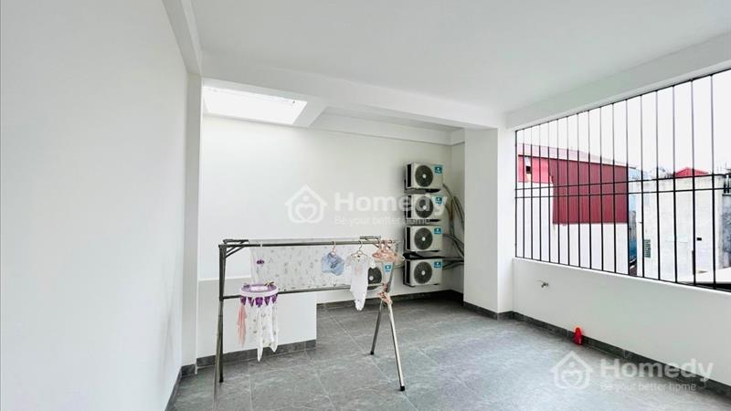 Bán nhà riêng Quận Long Biên, DT 75m; 4 tầng, mặt tiền 5m. Giá 7 tỷ 8 - Ảnh 2
