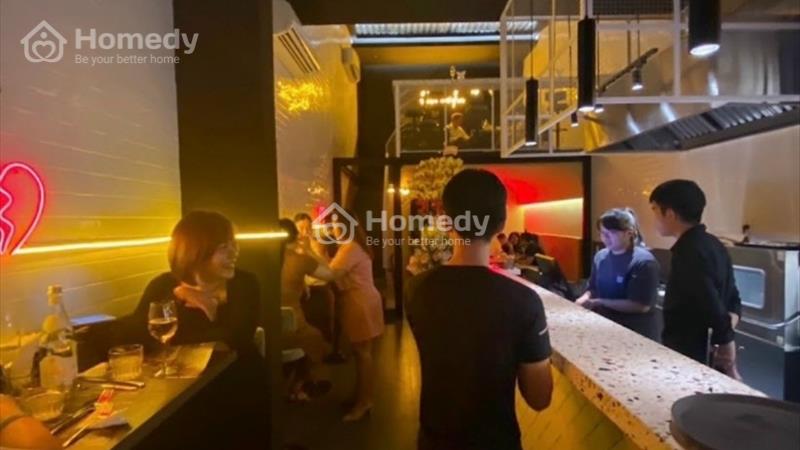 Bán nhà mặt tiền kinh doanh sầm uất p. Thảo Điền, Q2 - Ảnh 1