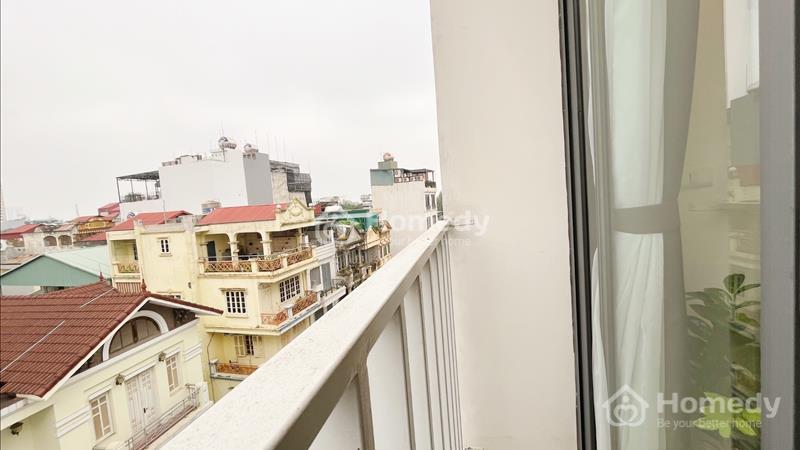Cho thuê căn hộ 01 ngủ 45m2 tại mặt phố Võng Thị ngay mặt Hồ Tây, ô tô đỗ cửa - Ảnh 4