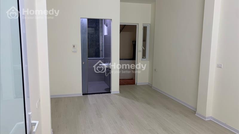 Tôi cần cho thuê nhà riêng trong ngõ 40m x4 tầng phố Tăng Bạt Hổ - Ảnh 1