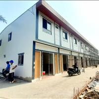 Nhà cách Chợ Bình Chánh chỉ 5p , 1 lầu, 2pn, trọn gói 680tr tặng 3 chỉ vàn, Ra Quốc Lộ 1a  200m