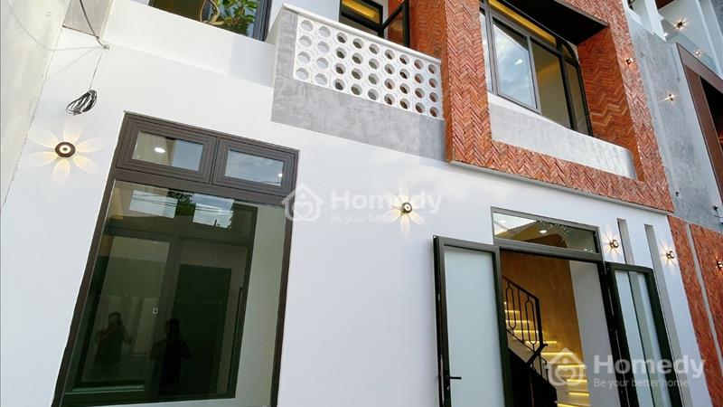 Bán nhà 3 tầng cách đường chính 10m trung tâm quận Thanh Khê giá tốt nhất thị trường - Ảnh 1