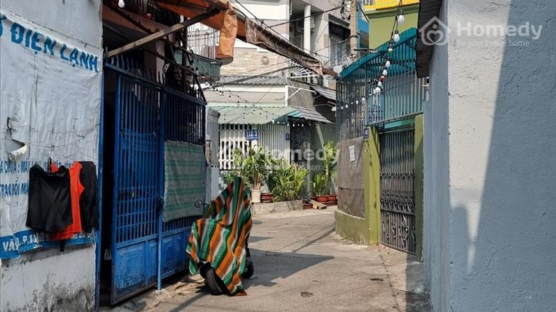 Nhà cấp 4 ngay công viên Làng Hoa, đường 6m, DT 5mx10m, giá 3,4 tỷ - Ảnh 1