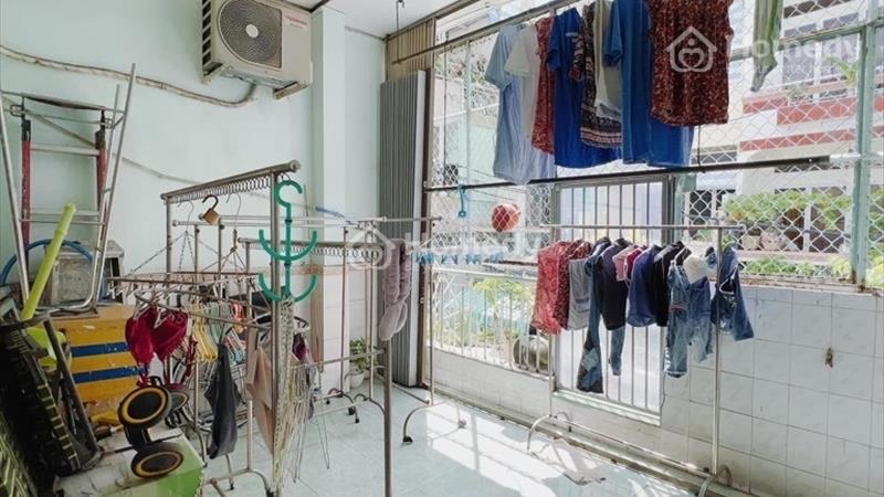 Bán Nhà Quận 4 mới nhất năm 2024 - 13 Tỷ - 95m² (4.3x22) - Vị Trí Vàng, Sẵn Sàng Nâng Tầng - Ảnh 1