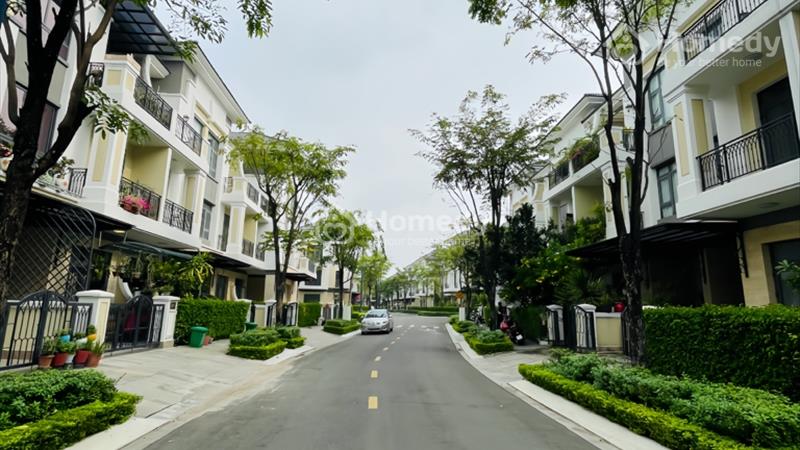 Siêu phẩm nhà phố siêu đẹp 3 tầng KDC Verosa Park Khang Điền - 95,5m2 ngang 6m - Hoàn công - Ảnh 3