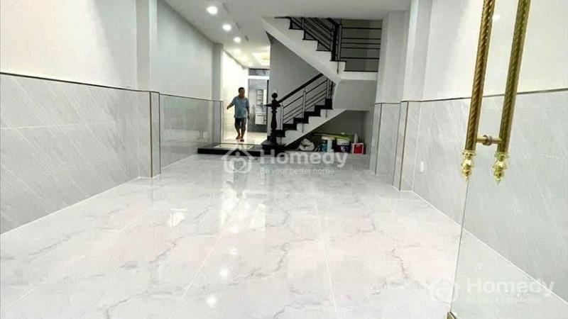 Bán Gấp Căn Nhà Ngay Trường Học Phú Định Gần Chợ Hồ Trọng Quý Cách Đường Lý Chiêu Hoàng 100m SHR - Ảnh 3